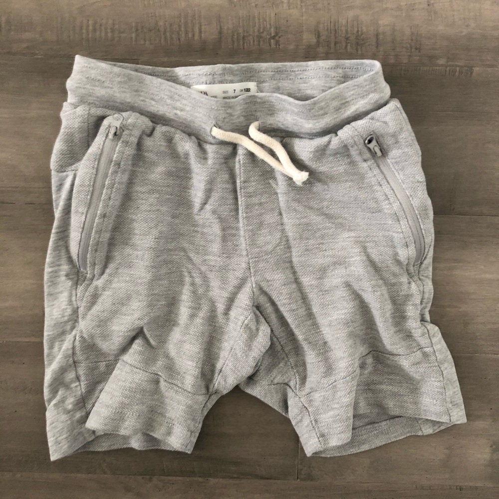 ZARA Boys Gray Shorts size 7